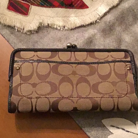 Coach wallet - Picture 2 of 7